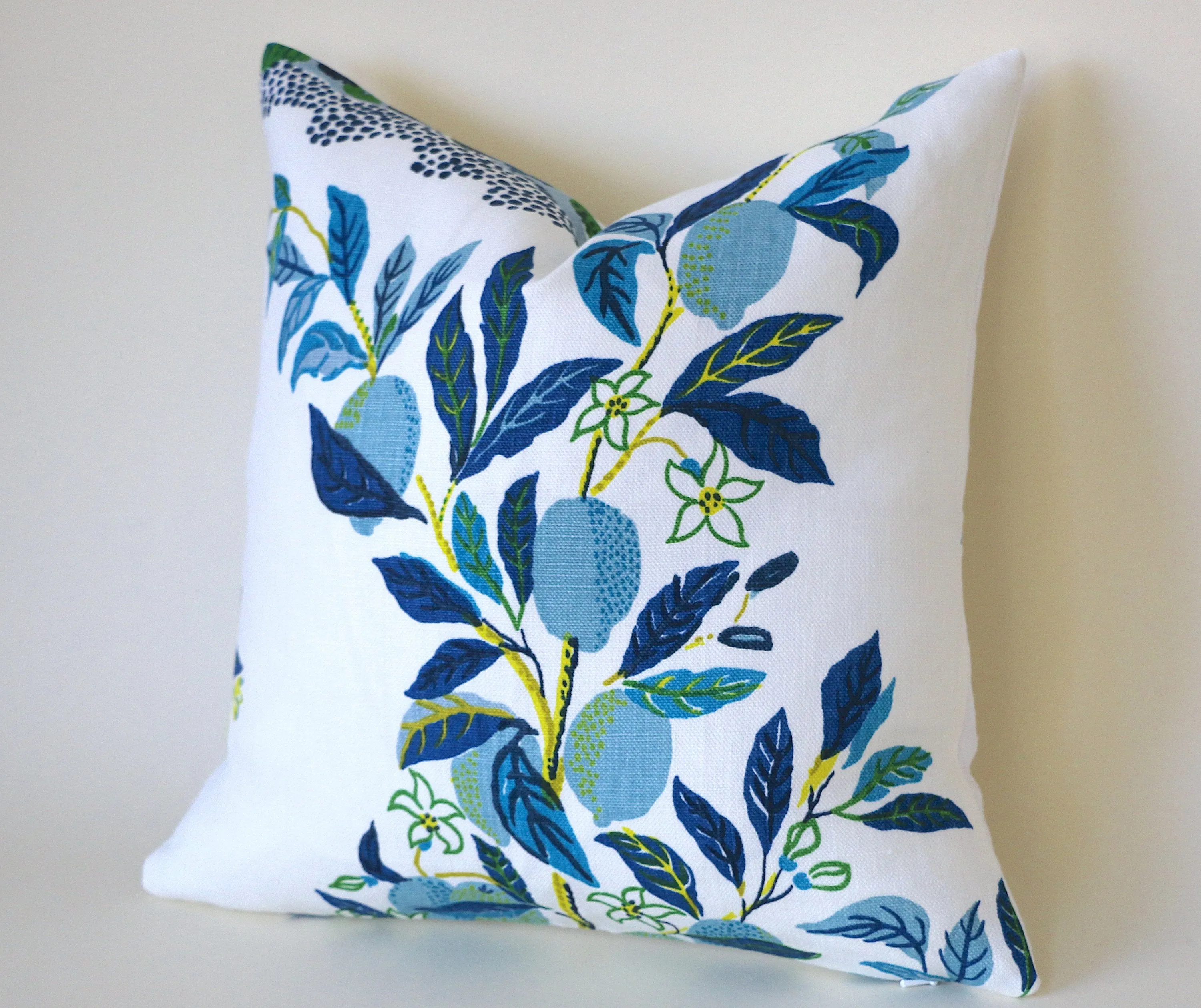 Citrus Garden "Pool" Decorative Pillow Cover / Schumacher Josef Frank pillow cover / Citrus Garden 20x20 22x22 24x24 26x26 Schumacher Pillow