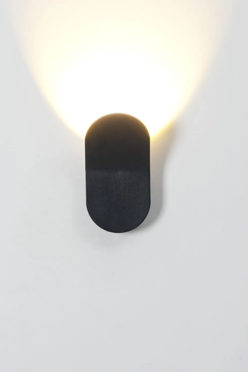 Lik Wall Sconce