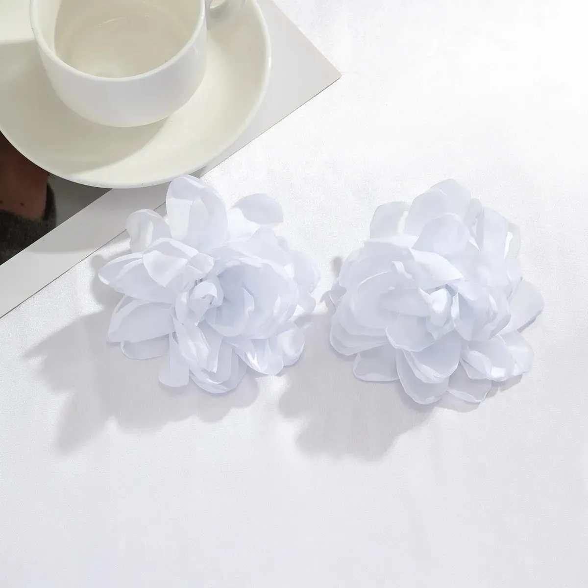 TEEK - Big Fab Flower Earrings