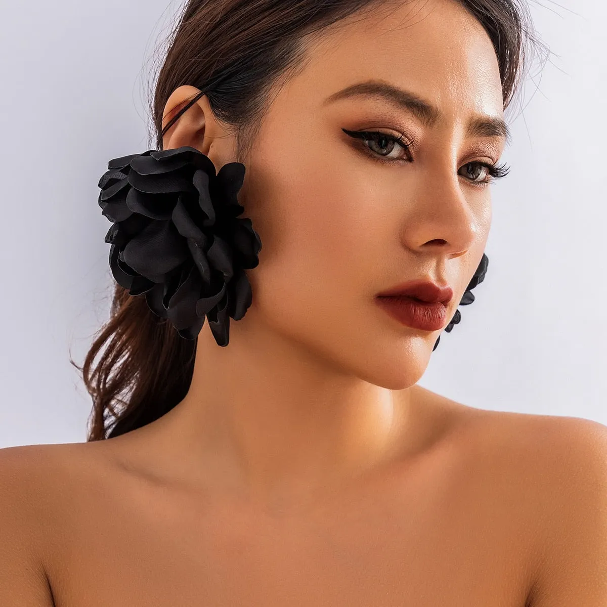 TEEK - Big Fab Flower Earrings