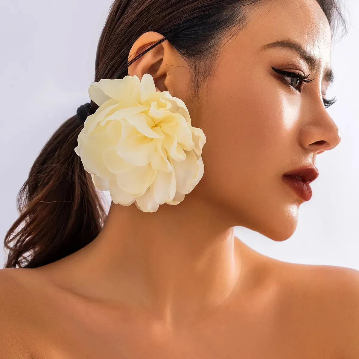 TEEK - Big Fab Flower Earrings