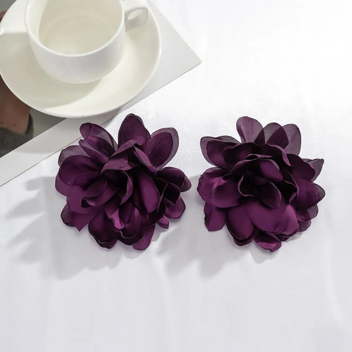 TEEK - Big Fab Flower Earrings